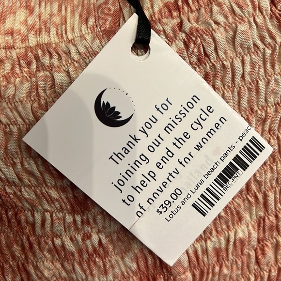 Lotus and Luna pants - Picture 4 of 5